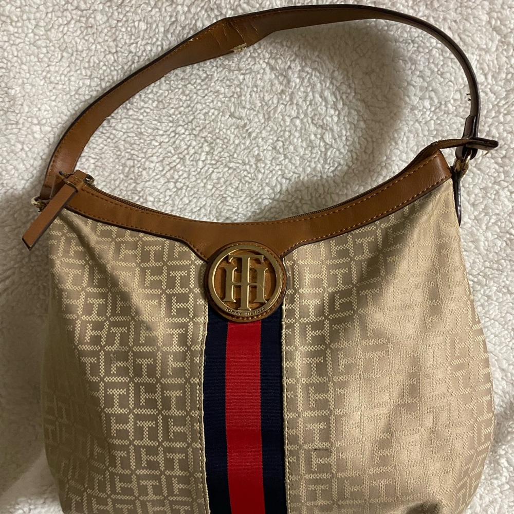 Tommy Hilfiger canvas shoulder bag, good pre-owned condition